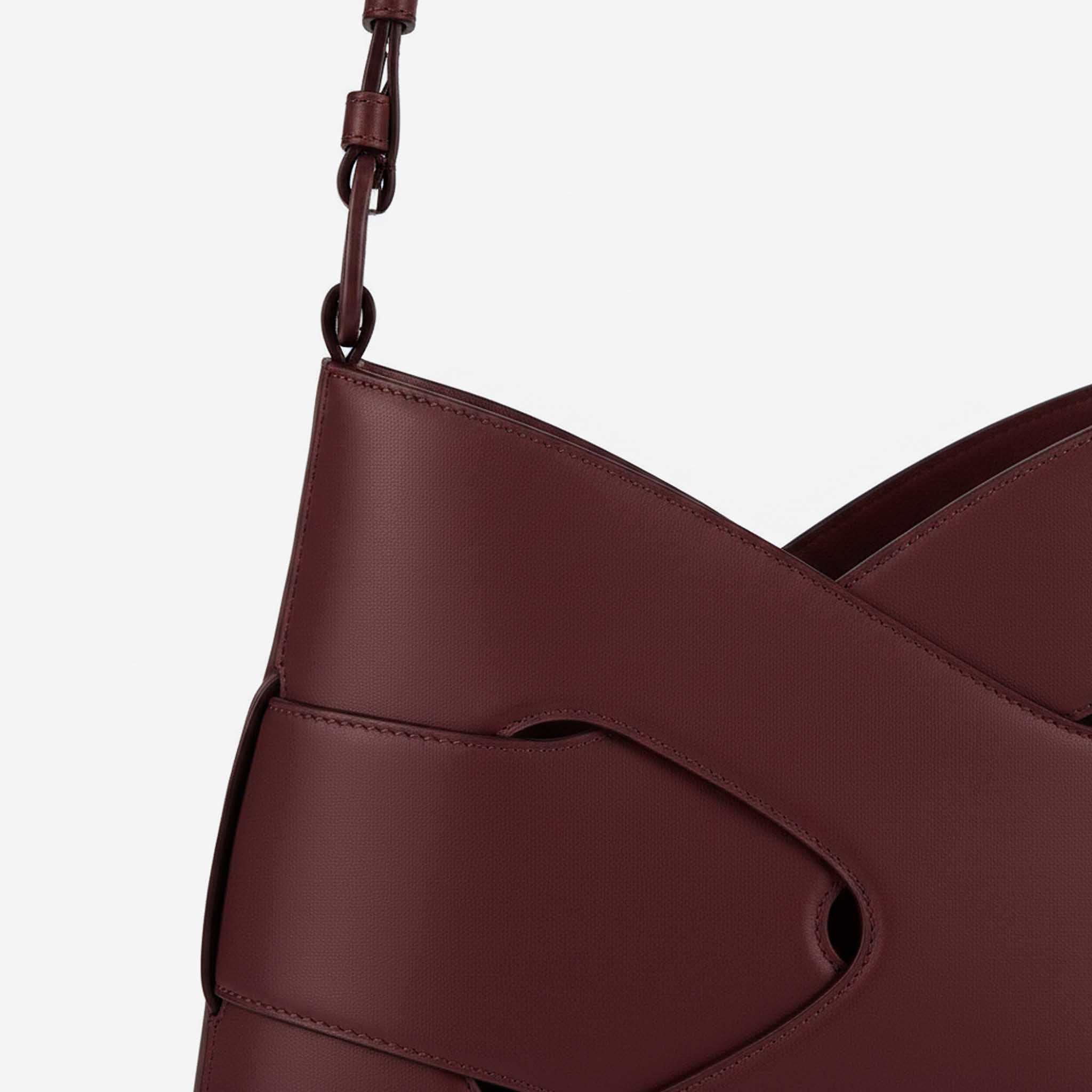 Velisse Shoulder Bag